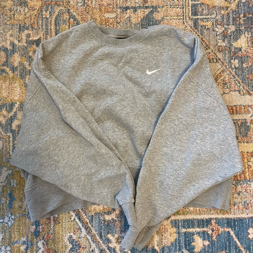 Nike sweatshirt